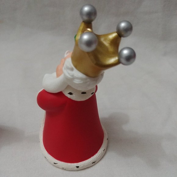 Hallmark Keepsake Ornaments - King Dad & 2001 Mom - Picture 10 of 12